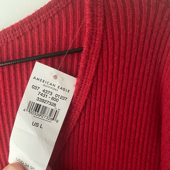 Women’s American Eagle NWT red oversized top - Picture 2 of 4
